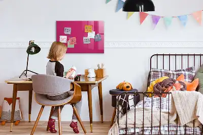 Magnetisk rittavla i intensivt rosa färg