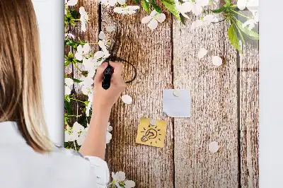 Tavla att skriva på med motiv av blommor på träbrädor