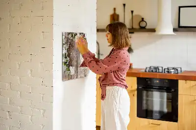 Tavla att skriva på med motiv av blommor på träbrädor