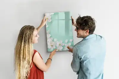 Magnettavla med motiv av blommande blommor