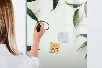 Tavla att skriva på ram med gröna blad