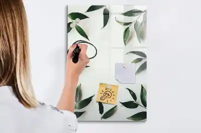Tavla att skriva på ram med gröna blad