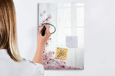 Magnettavla för ritning med motiv av blommor på trä