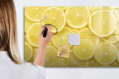Magnetisk tavla med tillhörande penna och motiv av citronskivor