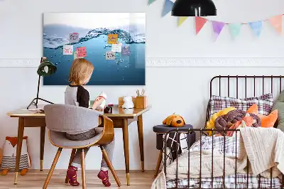 Magnetisk tavla med penna vattendetalj