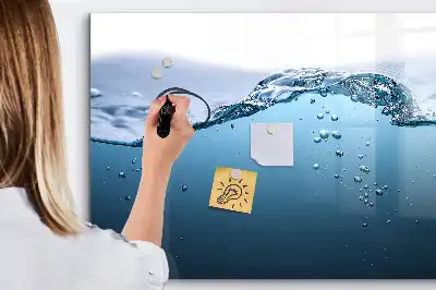 Magnetisk tavla med penna vattendetalj