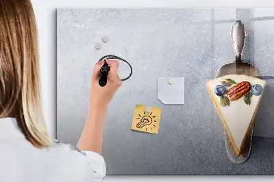 Magnetisk tavla med penna tårtbit