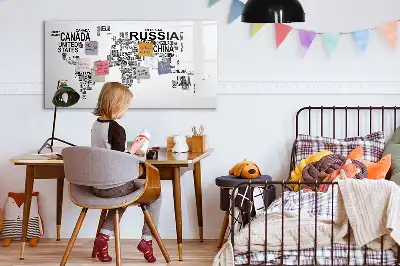 Magnetisk tavla med penna kontinenter av bokstäver