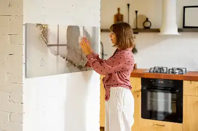 Magnetisk tavla med penna i marmormönstrat utförande i guld