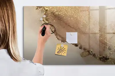 Magnetisk tavla med penna i marmormönstrat utförande i guld