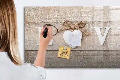 Magnetisk tavla med penna med kärlekstext