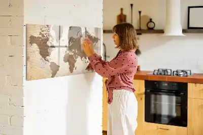 Magnetisk rittavla med motiv av en världskarta