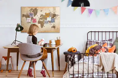 Magnetisk rittavla med motiv av en världskarta