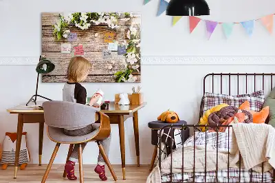 Magnetisk tavla med penna motiv med blommor på trä
