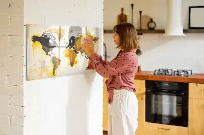 Magnetisk rittavla med motiv av en världskarta