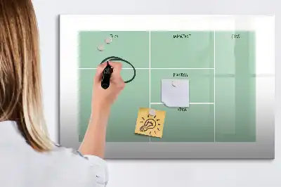 Skrivbordsorganisatör med magnetisk tavla och penna