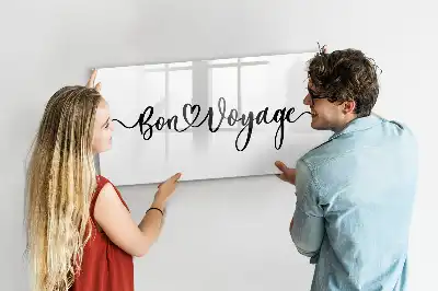 Magnetisk tavla med penna med texten Trevlig resa