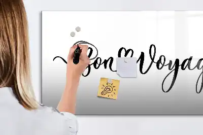 Magnetisk tavla med penna med texten Trevlig resa