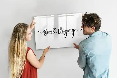 Magnetisk tavla med penna med texten Trevlig resa