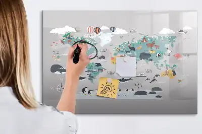 Magnetisk tavla med tecknad karta och penna