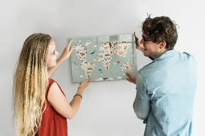 Magnetisk rittavla med motiv av världskarta och djur