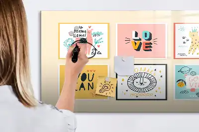Magnetisk tavla med penna med motiverande citat