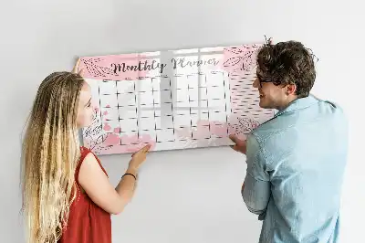 Magnetisk månadsplanerare i rosa utförande med penna