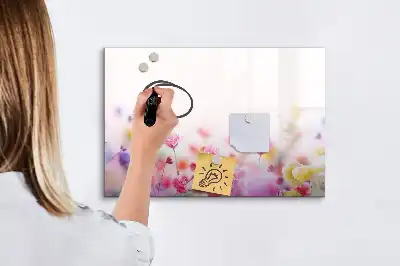 Magnetisk rittavla med motiv av ängsblommor