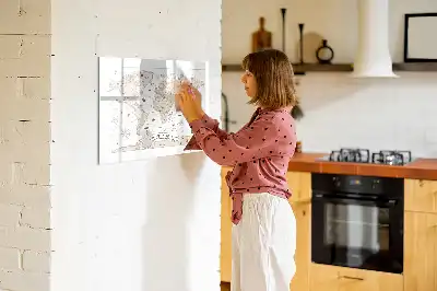Magnetisk tavla med vintage världskarta och penna