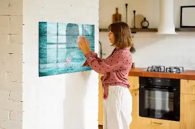 Magnetisk rittavla i gammalt blått trä