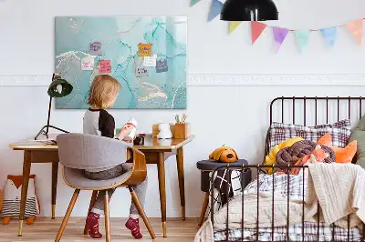 Magnetisk rittavla med dekorativt marmormönster