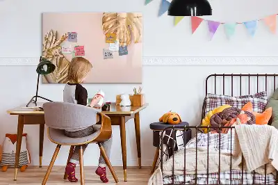 Magnetisk rittavla med motiv av gyllene tropiska blad