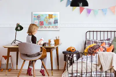 Magnetisk rittavla med motiv av en geografisk världskarta