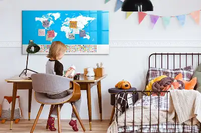 Magnetisk rittavla med konturkarta över länder