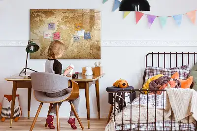 Magnetisk rittavla med motiv av en vintage världskarta