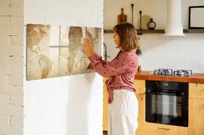 Magnetisk rittavla med motiv av en vintage världskarta