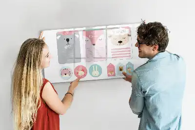Magnetisk rittavla med motiv av glada bokmärken