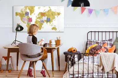 Magnetisk rittavla med motiv av gyllene världskarta