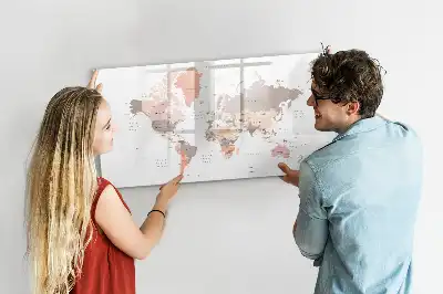 Magnetisk världskarta med tillhörande penna