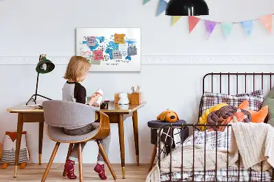 Magnetisk tavla med penna blå karta över jorden