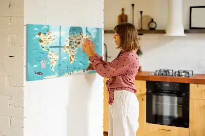 Magnetisk rittavla med motiv av världskarta och djur