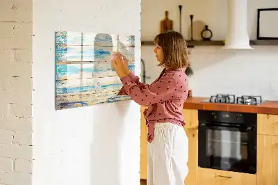 Magnetisk tavla med penna i repat trä
