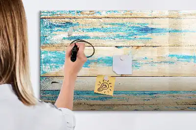 Magnetisk tavla med penna i repat trä