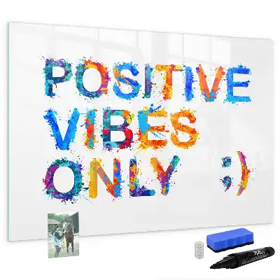 Magnetisk tavla med penna med motiv av ett positivt citat