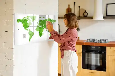 Magnetisk tavla med penna karta med motiv av grönt gräs