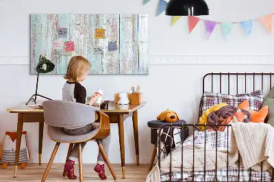 Magnetisk rittavla i pastellfärgat trä