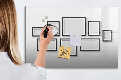 Magnetisk tavla med penna svart ram