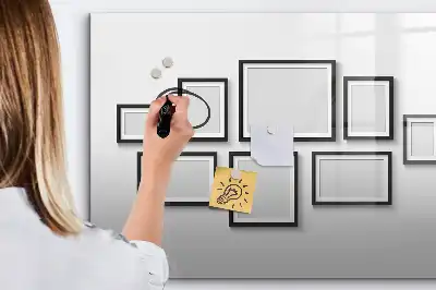 Magnetisk tavla med penna svart ram