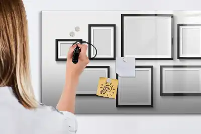 Magnetisk tavla med penna svart ram