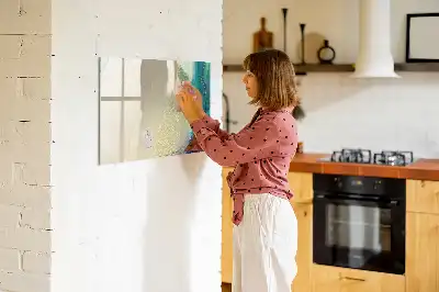 Magnetisk rittavla i färgstarkt marmormönster